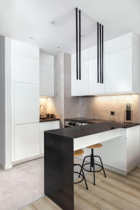 Deluxe Apartment In City Center, Steam Park Краков Экстерьер фото
